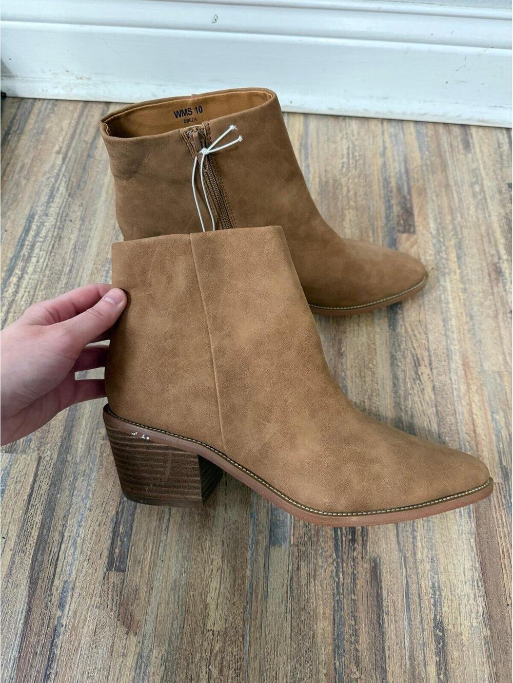Women’s boots size 10 NWT - Picture 2 of 3